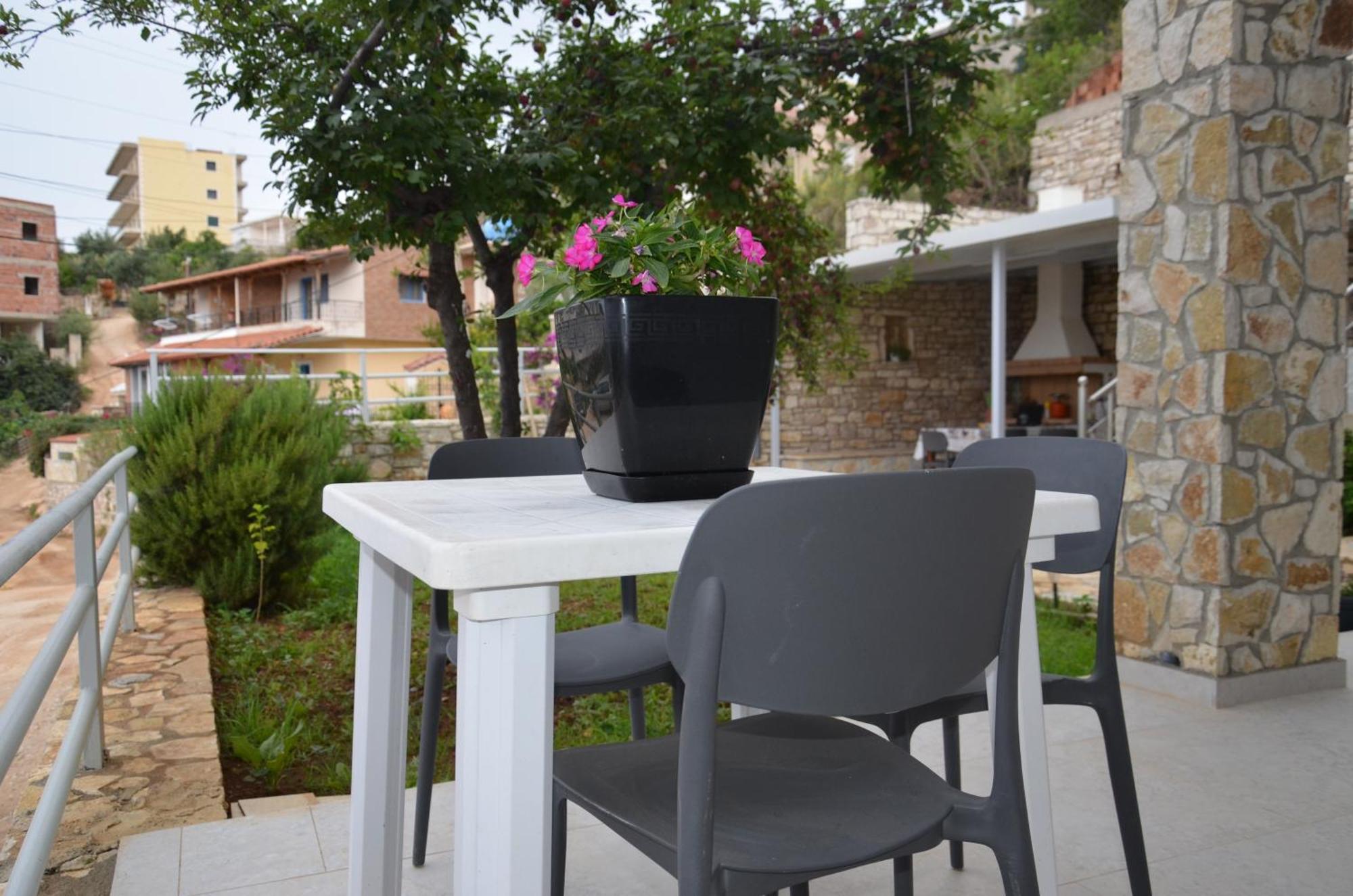 Harmonia Guest House 2 Himarë Extérieur photo