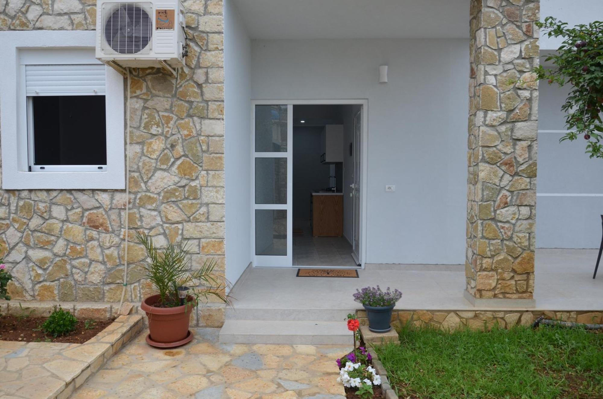 Harmonia Guest House 2 Himarë Extérieur photo